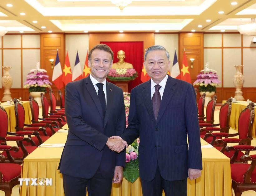 Tổng Bí thư Tô Lâm tiếp Tổng thống Pháp Emmanuel Macron. Ảnh: Thống Nhất/TTXVN tong-bi-thu-to-lamdd.jpg