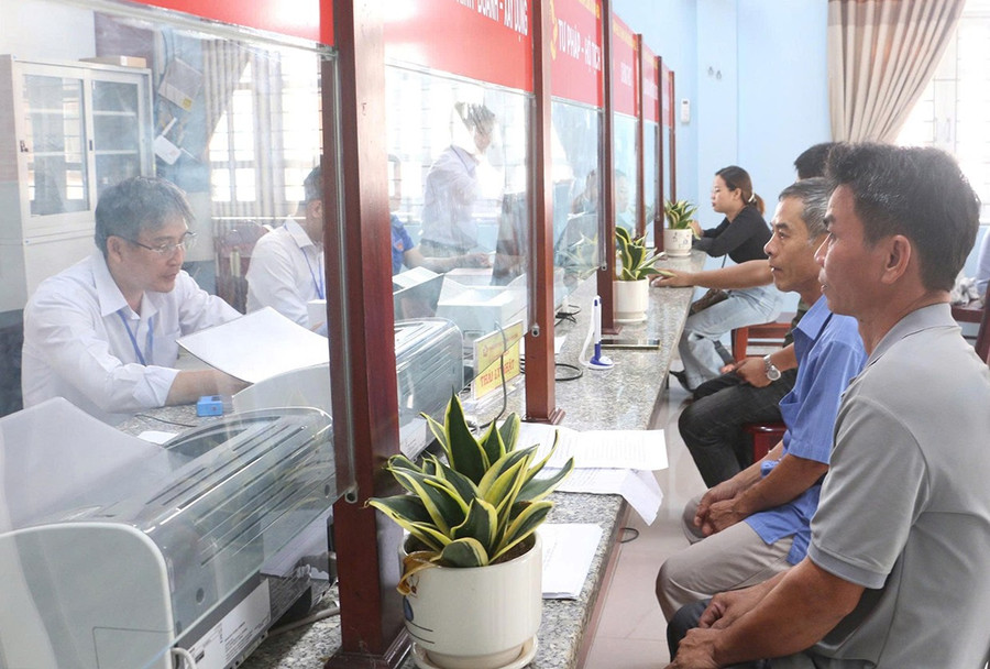 Trung tâm Phục vụ hành chính công xã An Hòa đảm bảo hoạt động thông suốt, được người dân ghi nhận, đánh giá cao. Ảnh: Quang Tấn bg11-2.jpg
