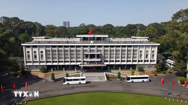 Dinh Độc Lập tại số 135 Nam Kỳ Khởi Nghĩa, phường Bến Thành, Quận 1, Thành phố Hồ Chí Minh. (Ảnh: TTXVN phát) Dinh Độc Lập tại số 135 Nam Kỳ Khởi Nghĩa, phường Bến Thành, Quận 1, Thành phố Hồ Chí Minh. (Ảnh: TTXVN phát)