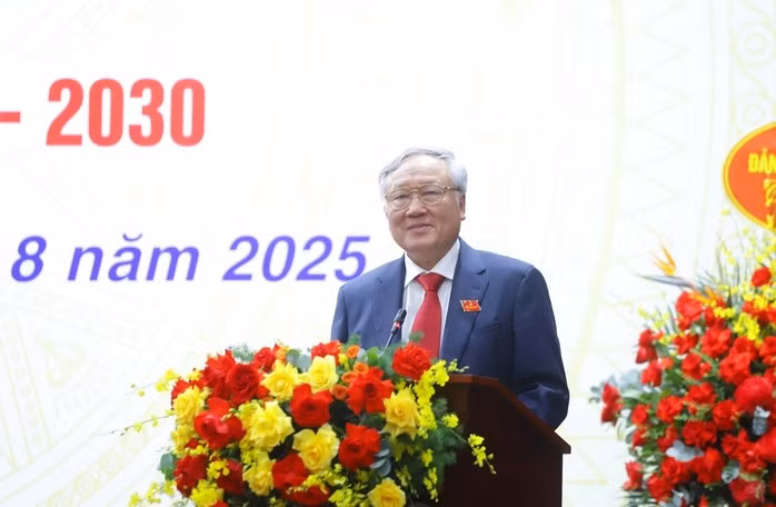 Phó Thủ tướng Thường trực Chính phủ Nguyễn Hòa Bình phát biểu chỉ đạo tại đại hội. Ảnh: Nguyễn Hoàng