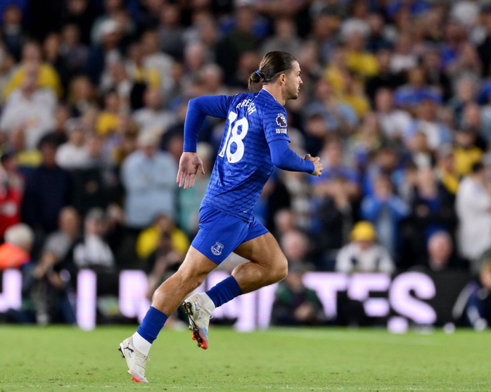 Tân binh Jack Grealish có trận ra quân trong màu áo Everton Tân binh Jack Grealish có trận ra quân trong màu áo Everton