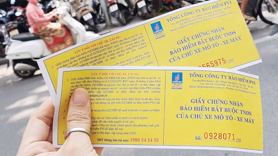nhieu-nguoi-mua-san-pham-bao-hiem-xe-may-chi-de-doi-pho-luc-luong-canh-sat-giao-thong-thay-vi-quan-tam-den-quyen-loi-anh-nguon-vietnamfinancevn.jpg