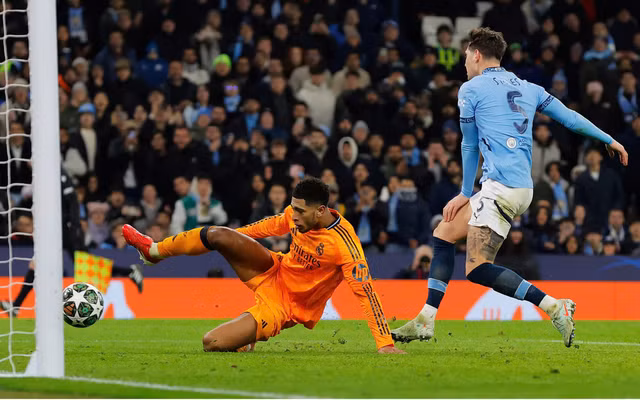 Jude Bellingham ghi bàn quyết định phút 90+2 cho Real Madrid