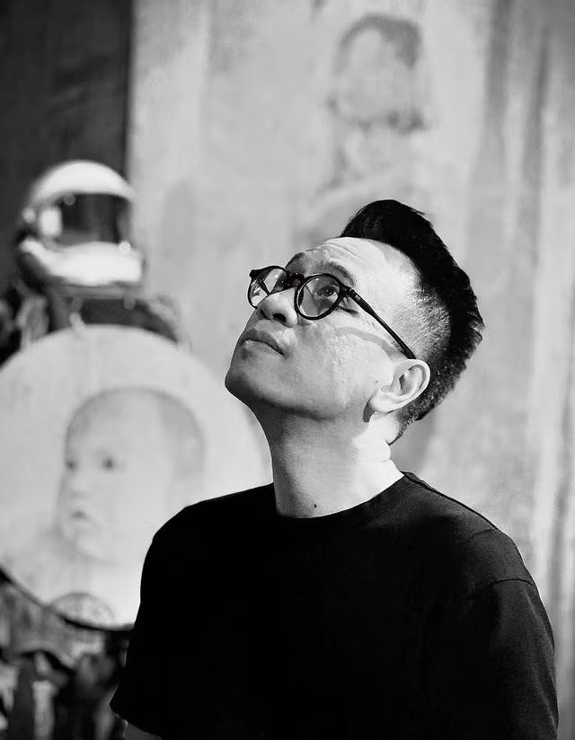 Giám đốc điều hành Sotheby’s tại VN kiêm giám tuyển Ace Lê. Ảnh: NVCC