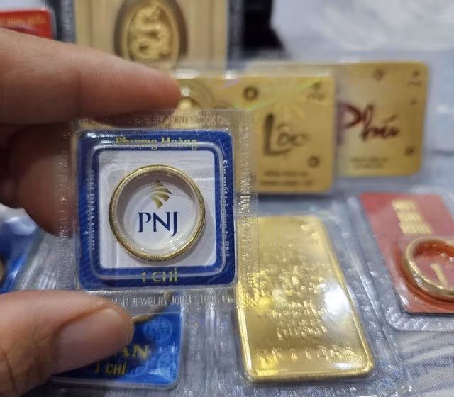 Giá vàng nhẫn 9999 đang ở mức cao nhất từ trước tới nay