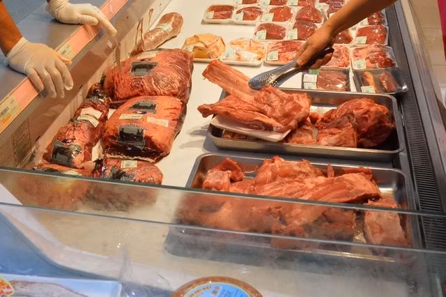 Nếu không xét nghiệm Salmonella, đã có một lượng lớn (trên 1.319 ngàn tấn) thịt động vật bị nhiễm Salmonella được nhập khẩu vào Việt Nam. Ảnh minh họa