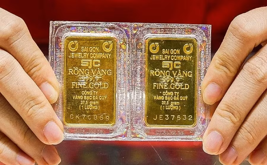 Từ ngày 9/2, tịch thu vàng miếng giao dịch không giấy phép.