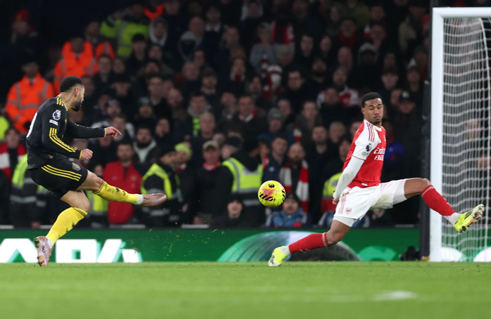 Matheus Cunha ghi bàn quyết định cho Man United