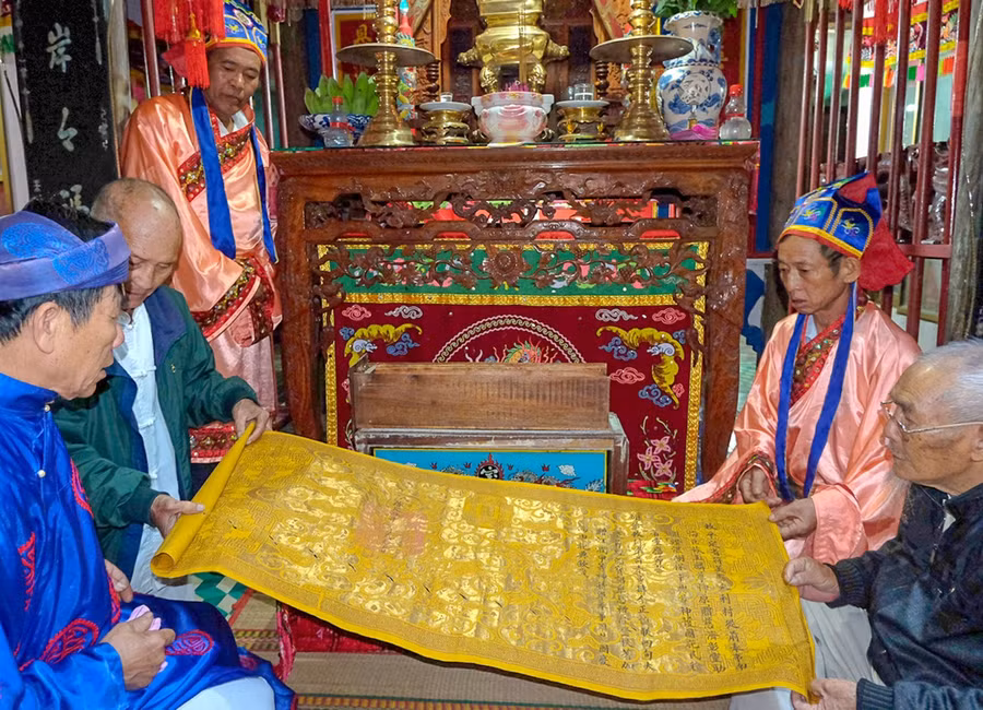 Lăng Ông Nam Hải vạn Vĩnh Lợi (xã An Lương) được cộng đồng địa phương quản lý, phát huy hiệu quả giá trị di tích. Ảnh: Ngọc Nhuận