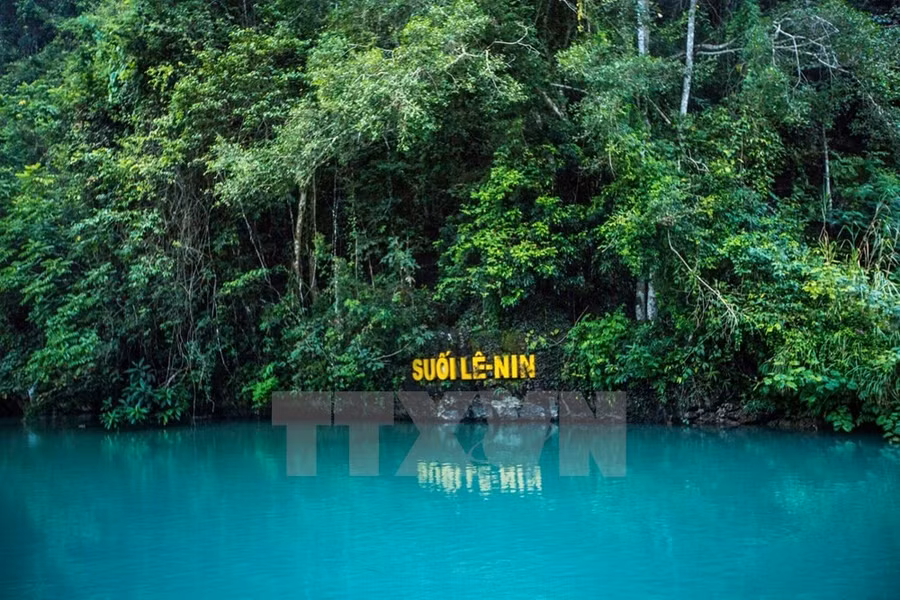 suoi-le-nin.jpg