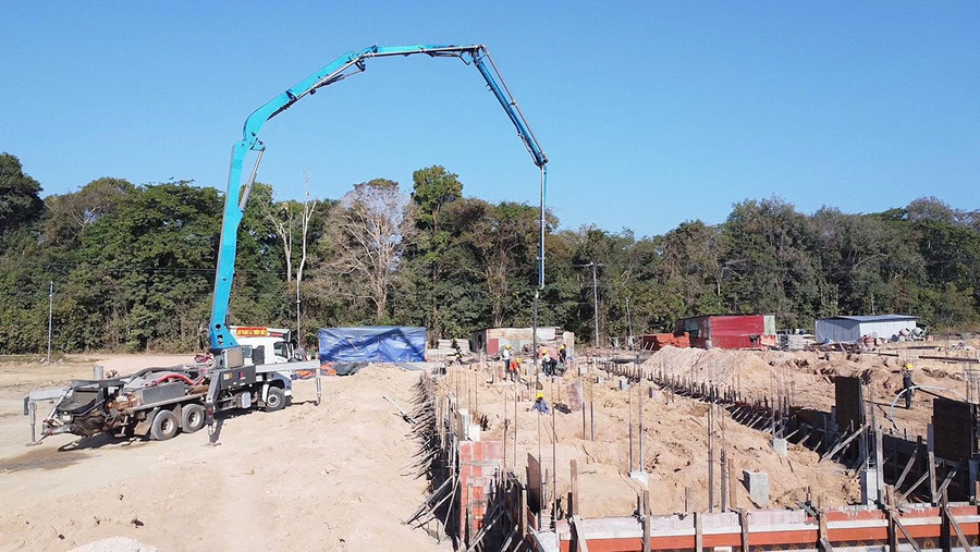 Thi công Trường Phổ thông nội trú liên cấp xã Ia Púch. Ảnh: Hà Duy