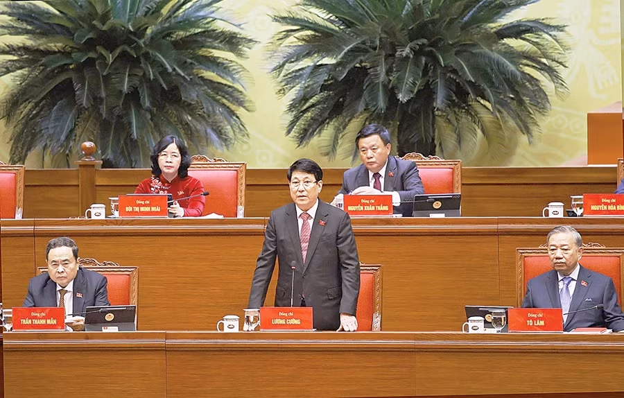 Chủ tịch nước Lương Cường điều hành phiên thảo luận. Ảnh: P.V