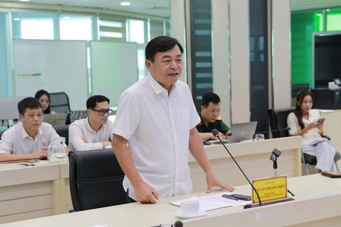 Thứ trưởng Bộ NN-MT Nguyễn Hoàng Hiệp nhận định về bão số 5 Thứ trưởng Bộ NN-MT Nguyễn Hoàng Hiệp nhận định về bão số 5
