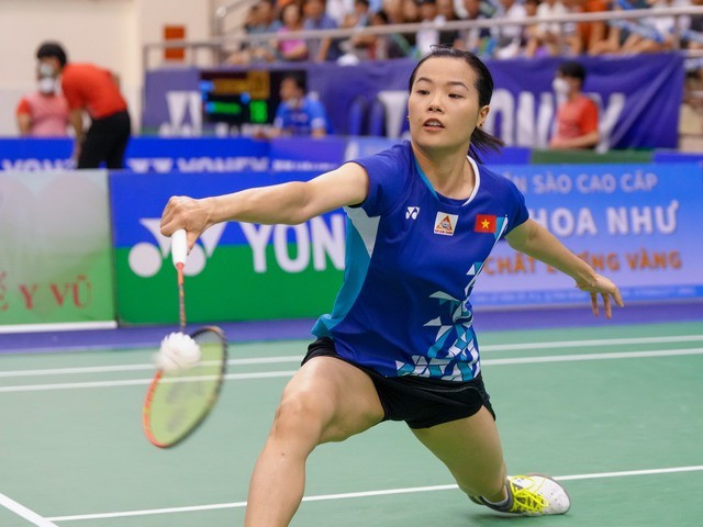 Nguyễn Thùy Linh xuất sắc đánh bại tay vợt hạng 10 thế giới Ratchanok Intanon. ẢNH: ĐỘC LẬP Nguyễn Thùy Linh xuất sắc đánh bại tay vợt hạng 10 thế giới Ratchanok Intanon. ẢNH: ĐỘC LẬP