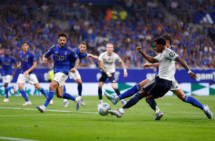 Rodrygo tận dụng mọi cơ hội để kiếm suất đá chính ở Real Madrid Rodrygo tận dụng mọi cơ hội để kiếm suất đá chính ở Real Madrid
