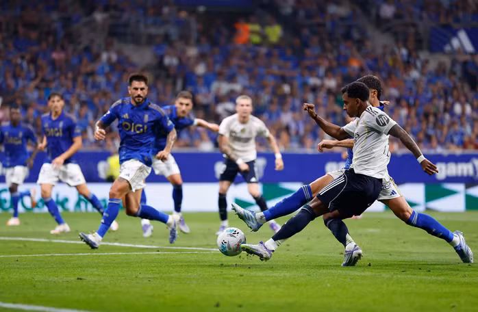 Rodrygo tận dụng mọi cơ hội để kiếm suất đá chính ở Real Madrid