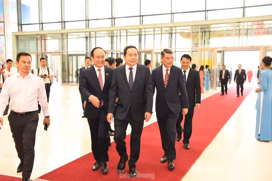 Chủ tịch Quốc hội Trần Thanh Mẫn đến dự chương trình. Ảnh: Như Ý.