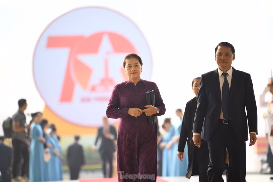 Nguyên Chủ tịch Quốc hội Nguyễn Thị Kim Ngân về dự chương trình. Ảnh: Như Ý.