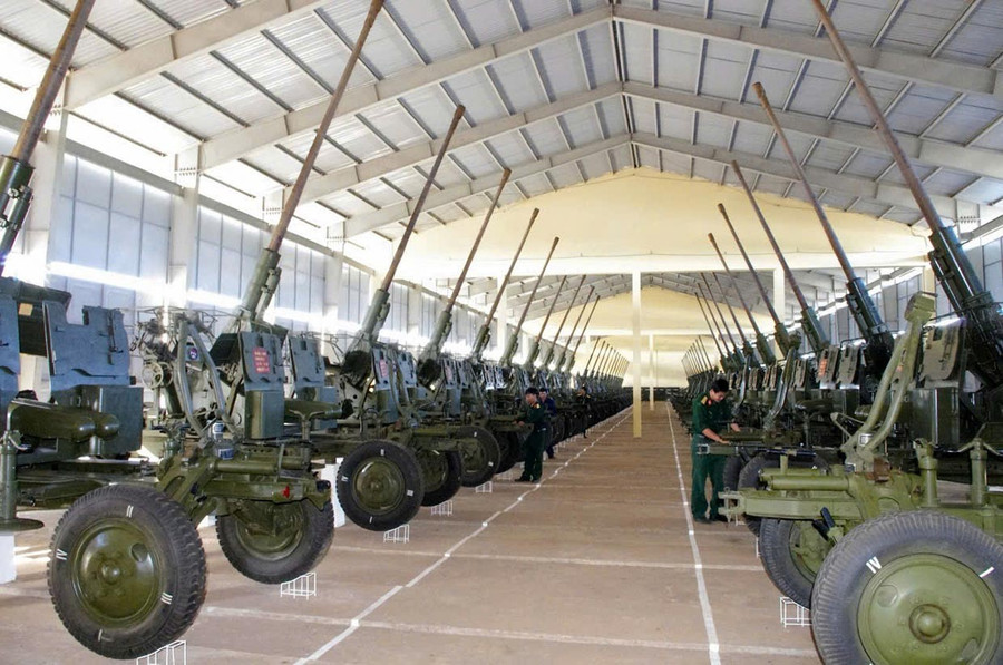 Đảm bảo trang bị, vũ khí tại Lữ đoàn 234 (ảnh đơn vị cung cấp). 3t.jpg