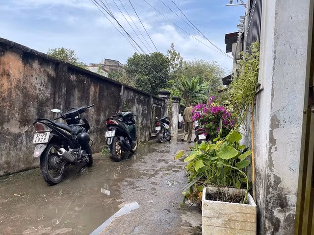 Con hẻm xảy ra vụ việc.