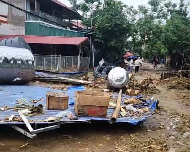 Nhiều khu dân cư tại huyện Ba Bể chịu thiệt hại khi lũ quét qua. Ảnh: B.Bể Nhiều khu dân cư tại huyện Ba Bể chịu thiệt hại khi lũ quét qua. Ảnh: B.Bể