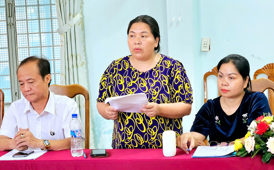 Đại diện một số tổ chức cơ sở Đảng tham luận tại hội nghị. Ảnh: Ngọc Duy 3t.jpg