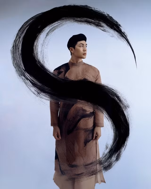 Quốc Anh tham gia "câu lạc bộ trăm tỉ"