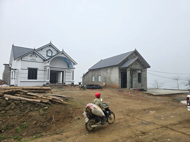 Căn nhà của anh Vàng Ông Lầu (SN 1987) ở Nậm Trà 3psss.jpg