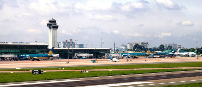 Cảng hàng không Quốc tế Tân Sơn Nhất. (Ảnh: Việt Hùng/Vietnam+) san-bay-tan-son-nhat.jpg