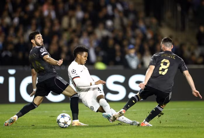 Chelsea hòa hú vía trên sân Qarabag