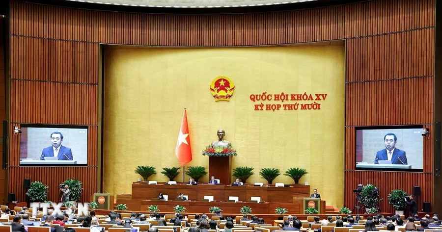 Quốc hội làm việc tại nghị trường. (Ảnh: Doãn Tấn/TTXVN)