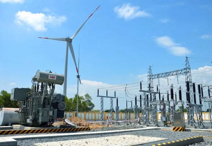 Khánh Hòa đang phát triển mạnh điện gió, điện mặt trời và điện hạt nhân, kỳ vọng sẽ trở thành trung tâm năng lượng tái tạo của khu vực. Ảnh: KỲ NAM