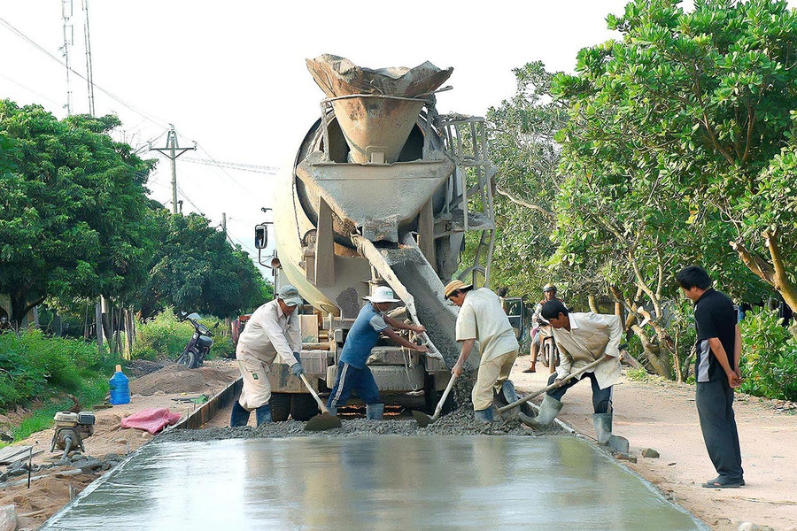 Một trong những giải pháp đột phá trọng tâm được Đảng bộ xã Sró xác định trong nhiệm kỳ 2025 - 2030 là đầu tư hoàn thiện hạ tầng giao thông. Ảnh: M.P bg-4.jpg