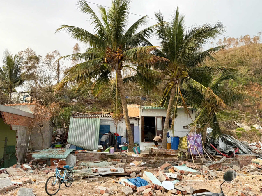 Thủ tướng Chính phủ chỉ đạo khẩn trương đánh giá thiệt hại và khắc phục nhanh hậu quả bão, lũ tại khu vực Trung Bộ.