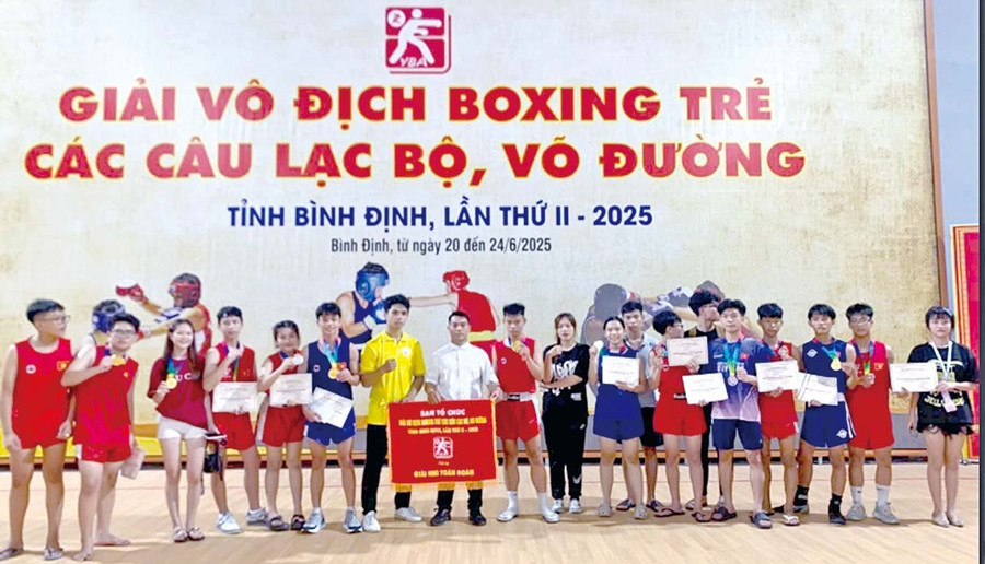 Câu lạc bộ Nhơn Lý Hội xếp nhì toàn đoàn tại Giải vô địch boxing trẻ tỉnh lần thứ II - 2025. Ảnh: M.V