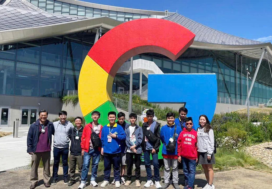 Trường THPT Chi Lăng xác định rõ 3 giá trị cốt lõi trong giáo dục là “Nên người - Tiến bộ - Thành đạt”. Ảnh: ĐVCC