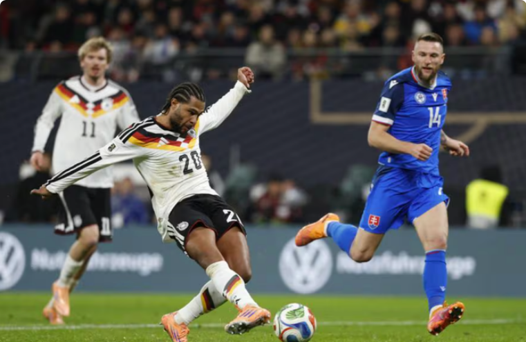 Serge Gnabry nhân đôi cách biệt sau chưa đầy nửa giờ thi đấu