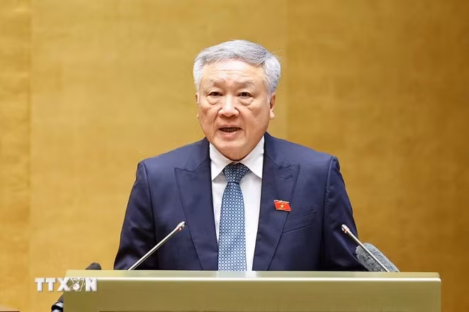 Phó Thủ tướng Thường trực Chính phủ Nguyễn Hòa Bình trình bày Chỉ thị của Thủ tướng Chính phủ về tổ chức cuộc bầu cử đại biểu Quốc hội khóa XVI và đại biểu Hội đồng nhân dân các cấp nhiệm kỳ 2026-2031. (Ảnh: Doãn Tấn/TTXVN)