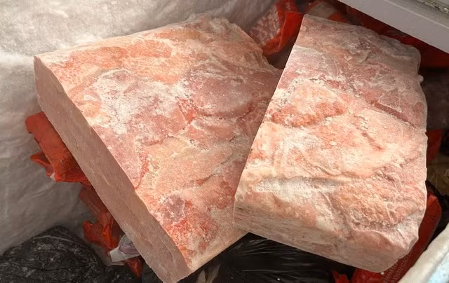 Thực phẩm đông lạnh trôi nổi