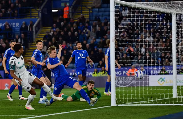 Jacob Murphy mở tỉ số sau 112 giây