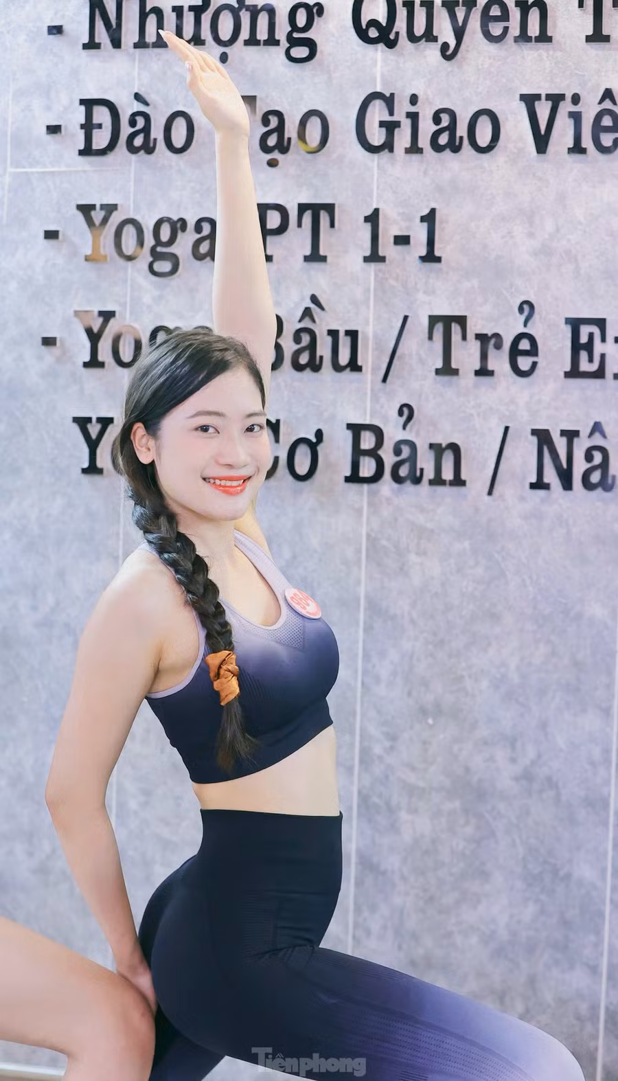 Thí sinh Phùng Thị Hương Giang nói cô chủ yếu tập gym để rèn luyện sức khỏe, tuy nhiên thời gian tới học thêm yoga. 41 thí sinh Hoa hậu Việt Nam 2024 được rèn luyện nhiều kỹ năng. Các cô gái học catwalk, học nhảy, kỹ năng thuyết trình, phong thái. Chiều 8/4 và ngày 9/4, các thí sinh học nghi lễ truyền thống, thanh nhạc và kỹ năng tranh biện. Đêm Chung khảo Hoa hậu Việt Nam 2024 diễn ra vào trung tuần tháng 4 tại Hà Nội.