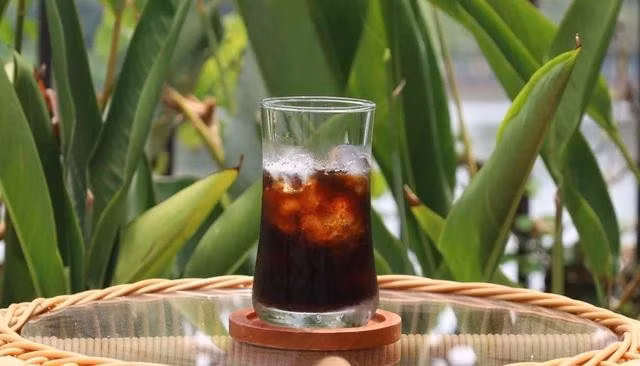 Uống lượng vừa phải cà phê không đường có thể hỗ trợ giảm nhẹ cân nặng. Ảnh: Như Quyên