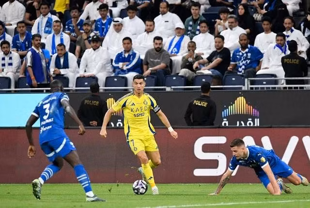 Ronaldo đã giúp các đồng đội lần đầu tiên đánh bại được kình địch Al Hilal trong mùa giải. Ảnh: Reuters