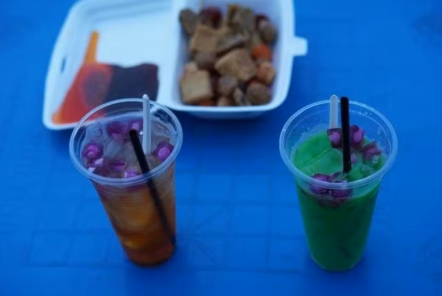 Có thể trải nghiệm những thức uống, món ăn hợp với túi tiền ở TP.HCM. ẢNH: THANH NAM