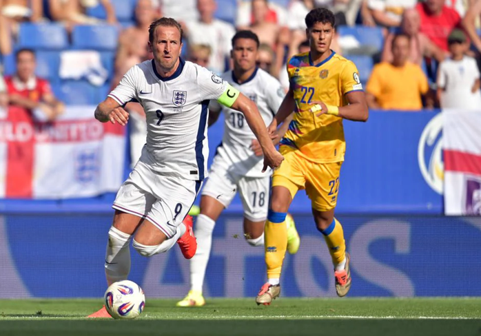 Harry Kane cứu cả trận đấu của tuyển Anh bằng pha lập công duy nhất phút 50 Harry Kane cứu cả trận đấu của tuyển Anh bằng pha lập công duy nhất phút 50