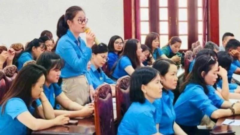 Đoàn viên, người lao động Gia Lai góp ý Luật Công đoàn (sửa đổi). Ảnh: Báo Nhân Dân cong-doan-vn.jpg
