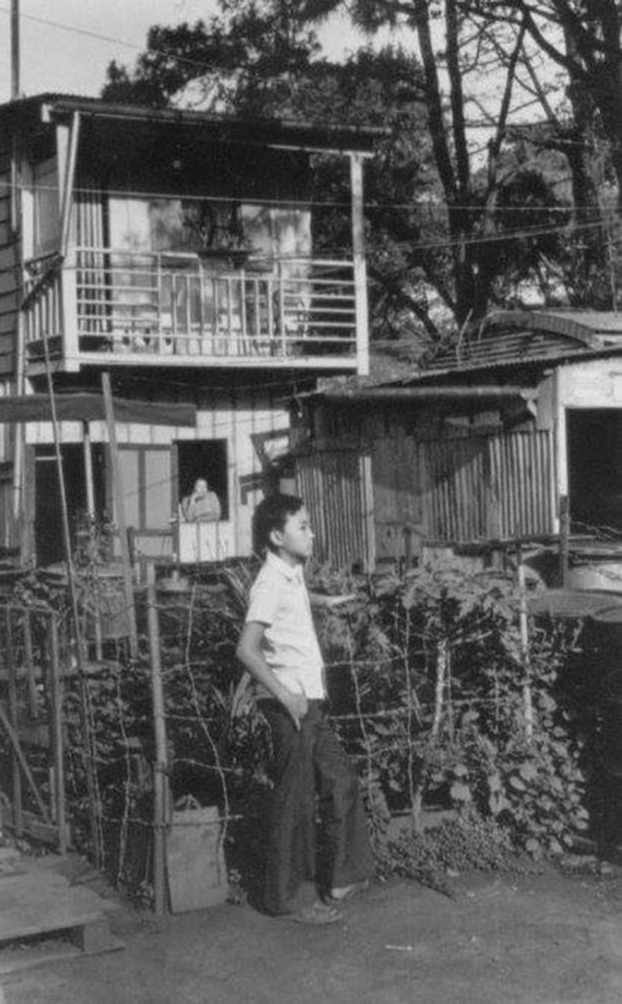 Quán cà phê Dinh Điền, khoảng năm 1970-1971. Ảnh tư liệu: Nguyễn Quang Hiền sưu tầm 1cf.jpg