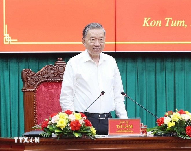 Tổng Bí thư Tô Lâm phát biểu tại buổi làm việc với Ban Thường vụ Tỉnh ủy Kon Tum và Thường trực Tỉnh ủy Quảng Ngãi. Ảnh: Thống Nhất/TTXVN Tổng Bí thư Tô Lâm phát biểu tại buổi làm việc với Ban Thường vụ Tỉnh ủy Kon Tum và Thường trực Tỉnh ủy Quảng Ngãi. Ảnh: Thống Nhất/TTXVN