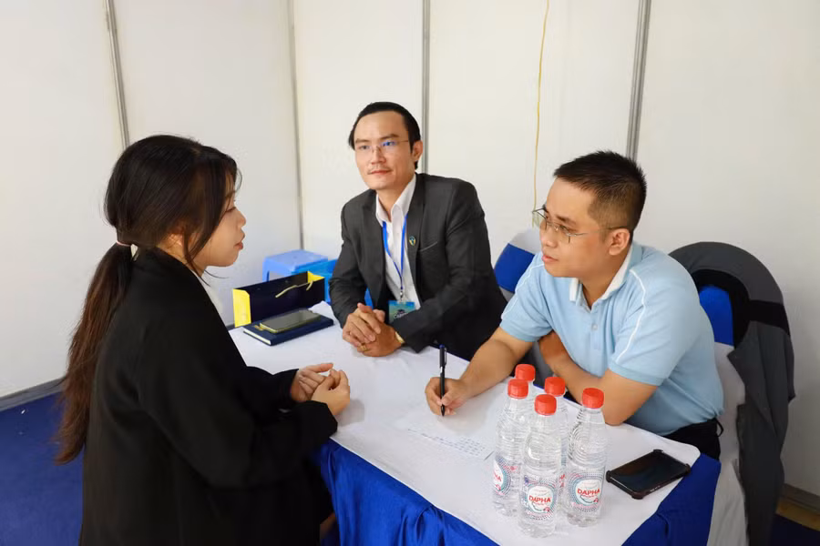 Doanh nghiệp đánh giá cao về chất lượng đào tạo và thái độ của sinh viên Trường ĐH Luật TP HCM