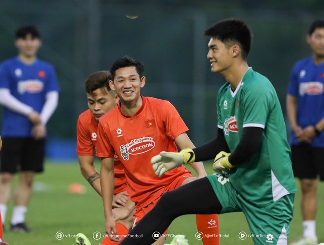 Hai Long tự tin trước màn so tài Malaysia Hai Long tự tin trước màn so tài Malaysia